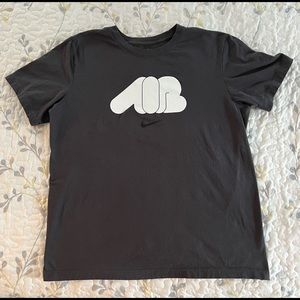 Nike Air T-shirt - size Large